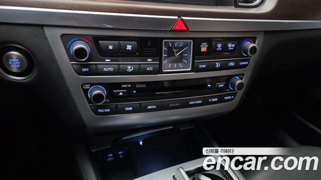 Genesis G80 3.8 GDI AWD Prestige 2018 — фото 16