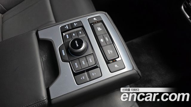 Genesis G80 3.8 GDI AWD Prestige 2018 — фото 17