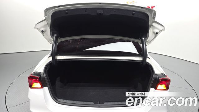 Kia K5 (III) 2.0 Prestige 2021 — фото 20