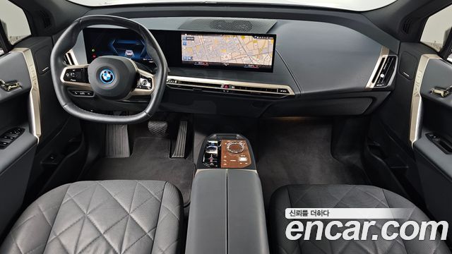BMW iX xDrive50 Sports Plus 2022 — фото 7