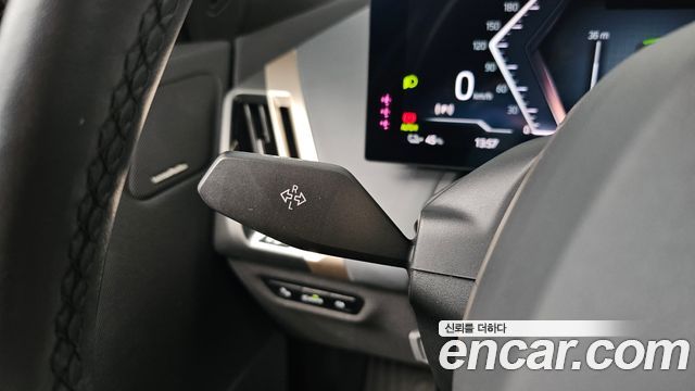 BMW iX xDrive50 Sports Plus 2022 — фото 15