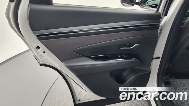 Hyundai Tucson (NX4) Gasoline 1.6 Turbo 4WD Inspiration 2023 — фото 25