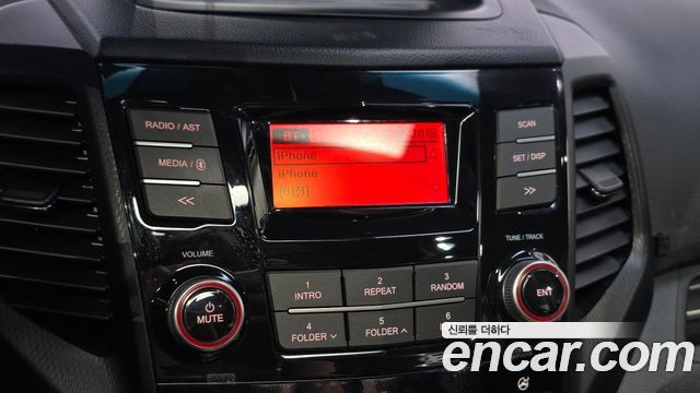 KG Mobility (SsangYong) Tivoli Air Diesel IX 2WD 2016 — фото 16