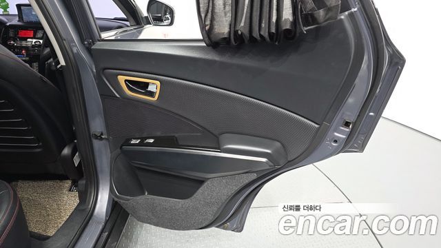 KG Mobility (SsangYong) Tivoli Air Diesel IX 2WD 2016 — фото 25