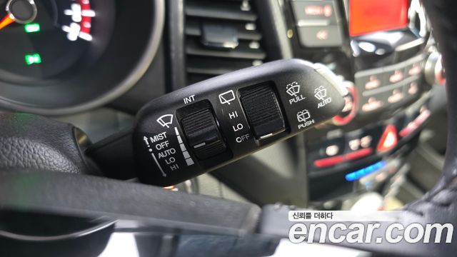 KG Mobility (SsangYong) Tivoli Air Diesel IX 2WD 2016 — фото 30