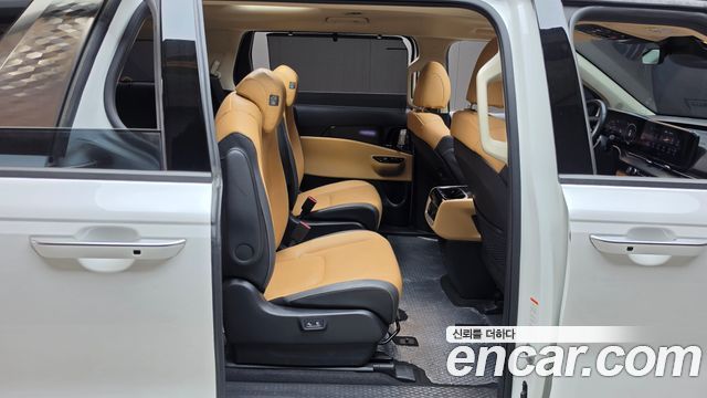 Kia Carnival (IV) Gasoline 9-Seater Signature 2023 — фото 11