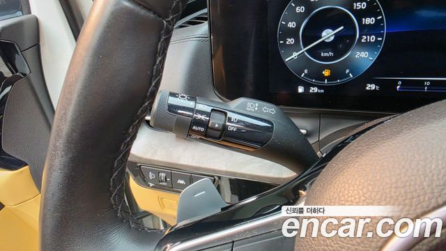 Kia Carnival (IV) Gasoline 9-Seater Signature 2023 — фото 29