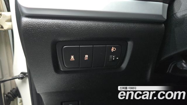 KG Mobility (SsangYong) Korando C 2.0 Adventure 60th Edition 4WD 2015 — фото 19