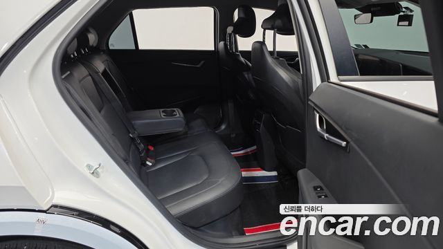 Kia Niro Prestige 2023 — фото 12