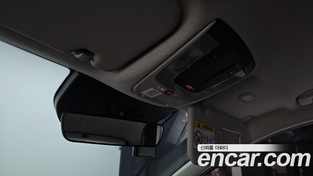 Kia Niro Prestige 2023 — фото 18