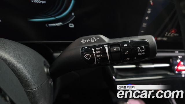 Kia Niro Prestige 2023 — фото 31