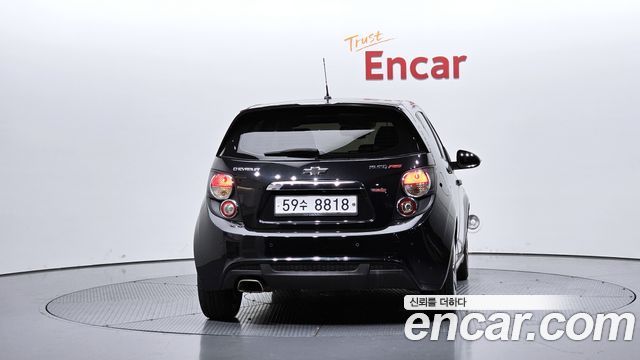 Chevrolet Aveo Hatchback 1.4 Turbo RS 2015 — фото 4