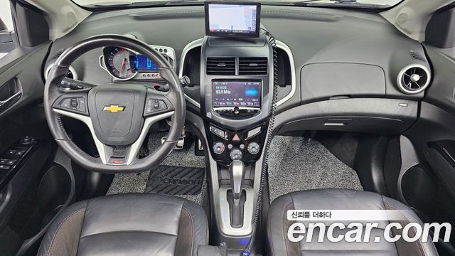 Chevrolet Aveo Hatchback 1.4 Turbo RS 2015 — фото 7