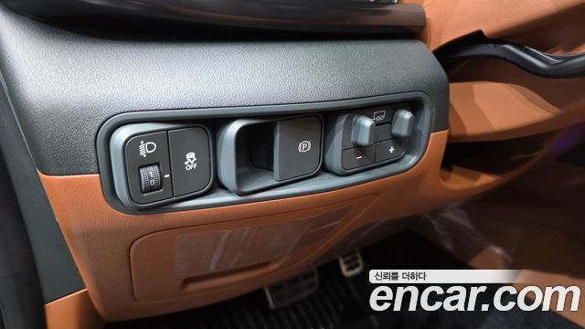 Kia Tasman 2.5T Gasoline 4WD X-Pro 2026 — фото 15