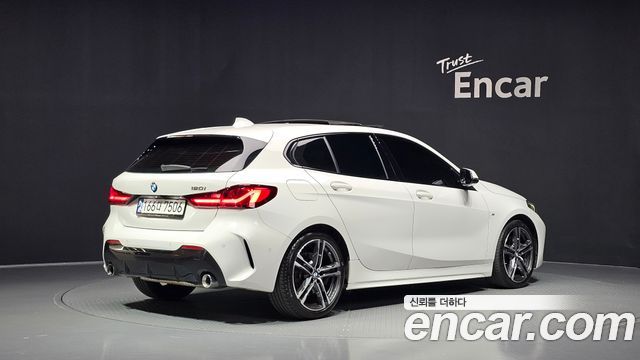 BMW 1 Series (F40) 120i M Sports 2022 — фото 2