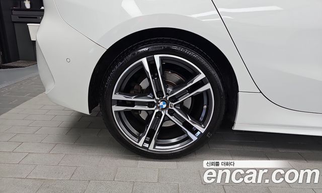 BMW 1 Series (F40) 120i M Sports 2022 — фото 5
