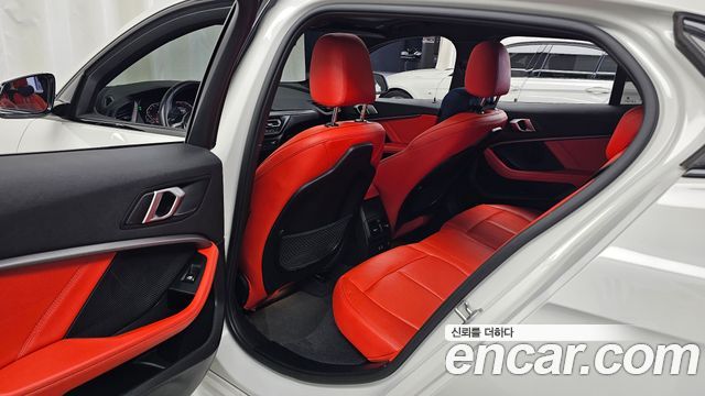 BMW 1 Series (F40) 120i M Sports 2022 — фото 12