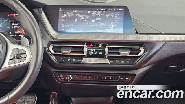 BMW 1 Series (F40) 120i M Sports 2022 — фото 19