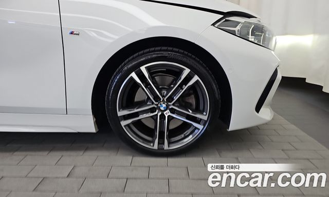 BMW 1 Series (F40) 120i M Sports 2022 — фото 21