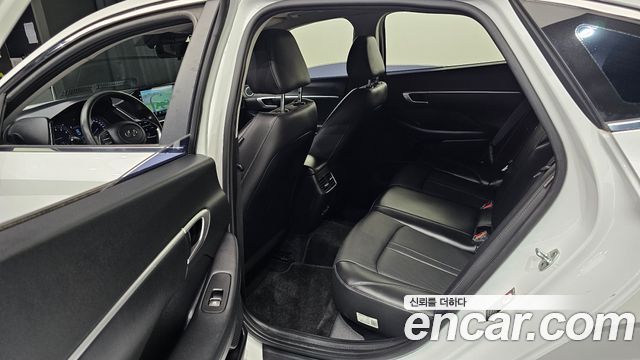 Hyundai Sonata (DN8) 2.0 LPG(rental car) Style 2020 — фото 15
