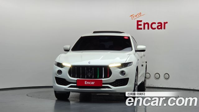 Maserati Levante 3.0 AWD GranLusso 2018 — фото 3