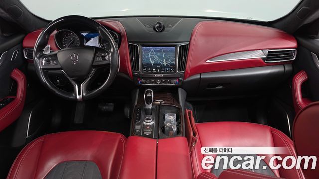 Maserati Levante 3.0 AWD GranLusso 2018 — фото 7