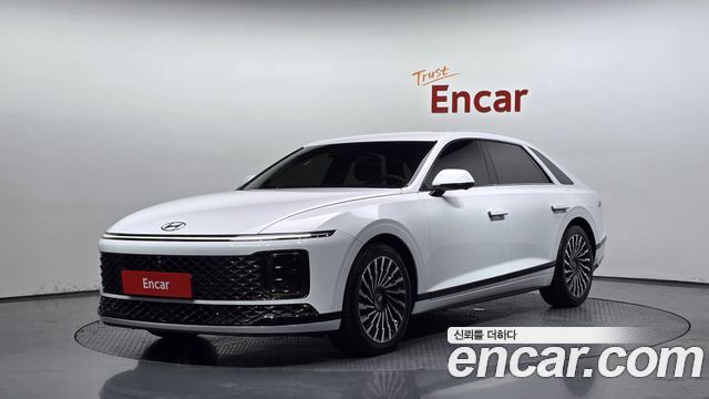 Hyundai Grandeur Hybrid (GN7) Calligraphy 2023 — фото 1