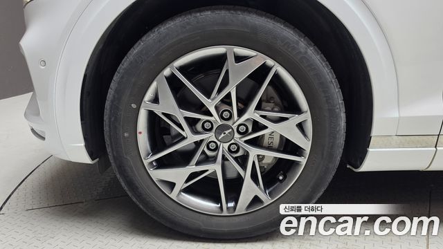 Genesis GV70 2.5T Gasoline 2WD 2023 — фото 5