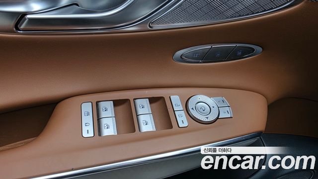 Genesis GV70 2.5T Gasoline 2WD 2023 — фото 29
