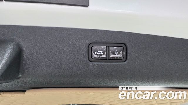 Genesis GV70 2.5T Gasoline 2WD 2023 — фото 31