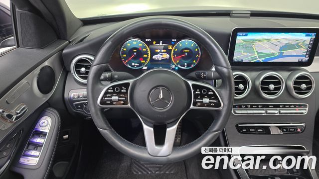 Mercedes-Benz C-Class (W205) C200 AMG Line 2021 — фото 12
