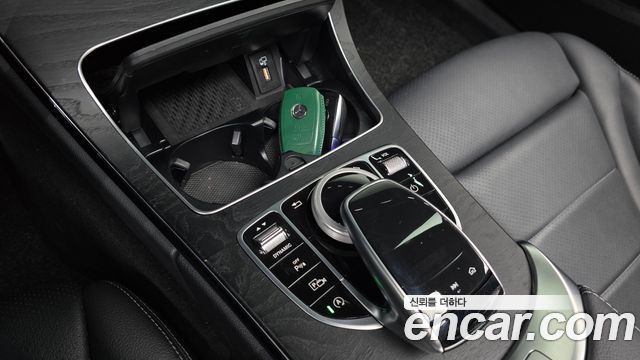 Mercedes-Benz C-Class (W205) C200 AMG Line 2021 — фото 16