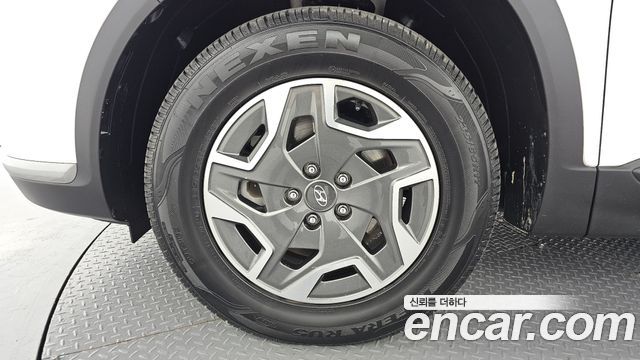 Hyundai Santa Fe HEV 1.6 2WD Exclusive 2023 — фото 5