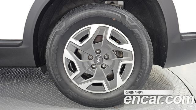 Hyundai Santa Fe HEV 1.6 2WD Exclusive 2023 — фото 21