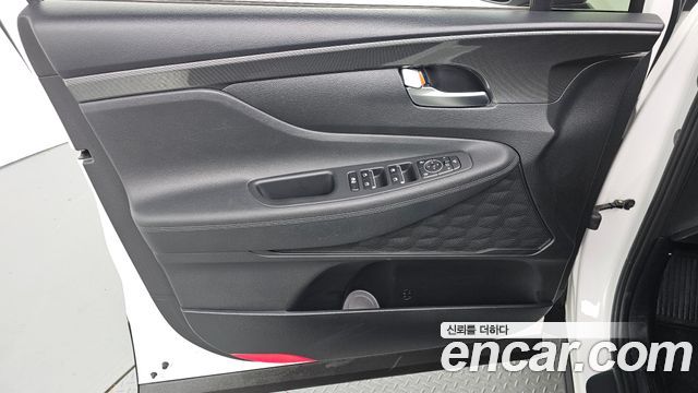 Hyundai Santa Fe HEV 1.6 2WD Exclusive 2023 — фото 24