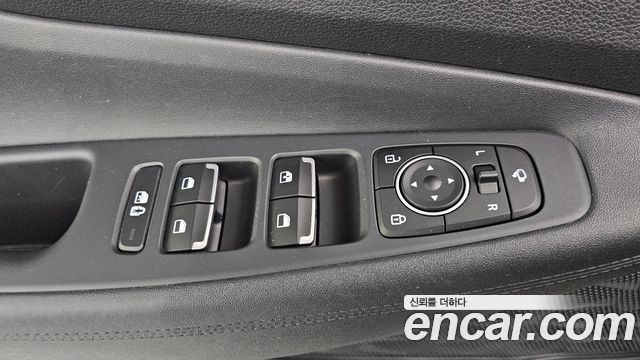 Hyundai Santa Fe HEV 1.6 2WD Exclusive 2023 — фото 29