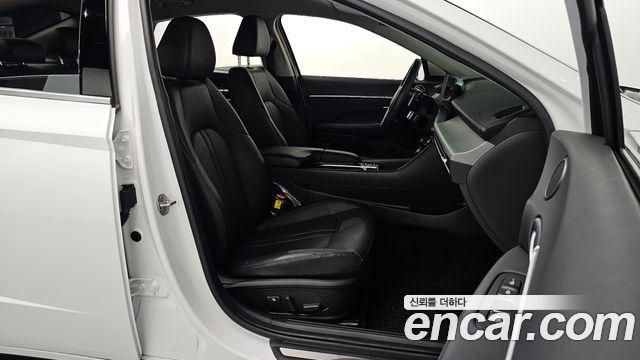Hyundai Sonata The Edge (DN8) 1.6 Turbo Exclusive 2024 — фото 11