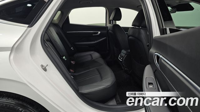 Hyundai Sonata The Edge (DN8) 1.6 Turbo Exclusive 2024 — фото 12