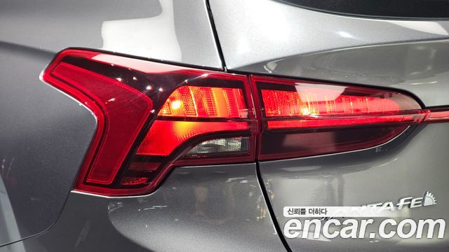 Hyundai Santa Fe Diesel 2.2 2WD Prestige 2021 — фото 23