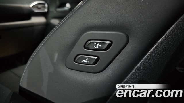 Hyundai Santa Fe Diesel 2.2 2WD Prestige 2021 — фото 33