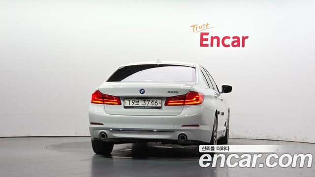 BMW 5 Series (G30) 520i Luxury 2018 — фото 4