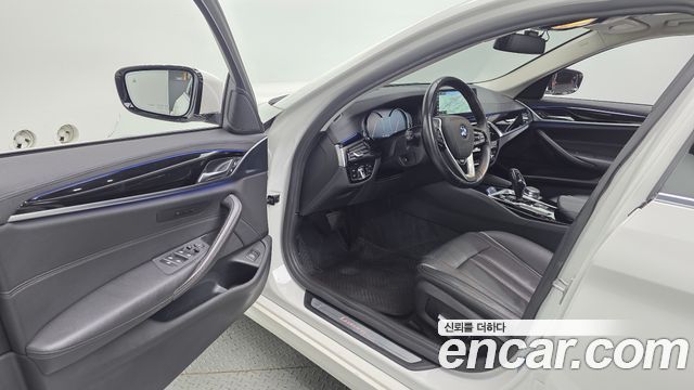 BMW 5 Series (G30) 520i Luxury 2018 — фото 10