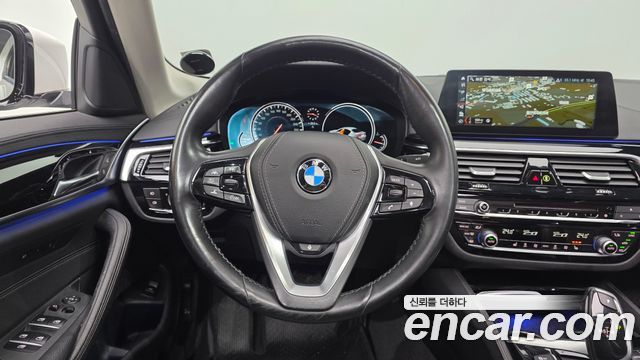 BMW 5 Series (G30) 520i Luxury 2018 — фото 14