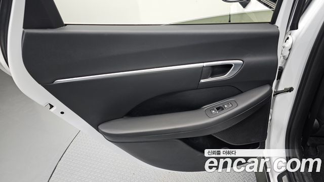 Hyundai Sonata (DN8) 2.0 Premium 2020 — фото 25