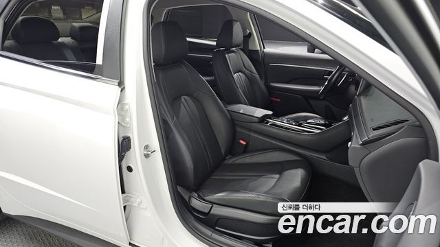 Hyundai Sonata (DN8) 2.0 Premium 2020 — фото 26