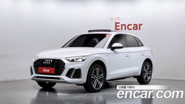 Audi Q5 (FY) 45 TFSI Quattro Premium 2023 — фото 1