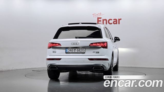 Audi Q5 (FY) 45 TFSI Quattro Premium 2023 — фото 4