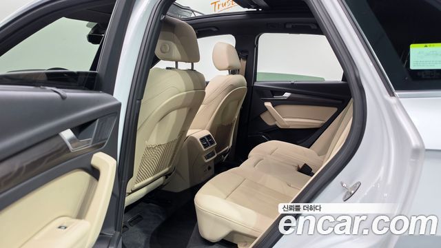 Audi Q5 (FY) 45 TFSI Quattro Premium 2023 — фото 11