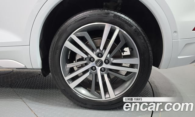 Audi Q5 (FY) 45 TFSI Quattro Premium 2023 — фото 21