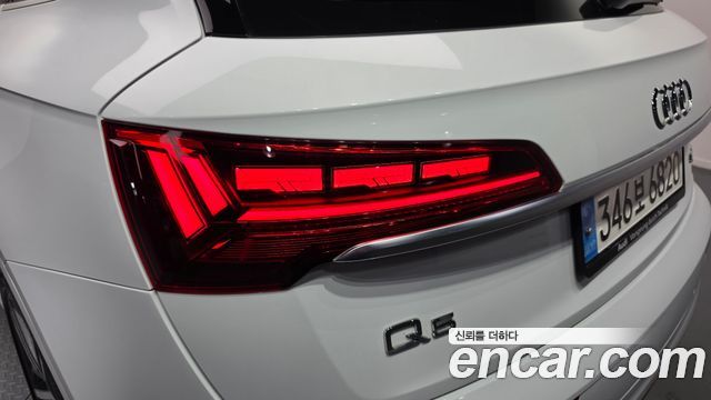 Audi Q5 (FY) 45 TFSI Quattro Premium 2023 — фото 23
